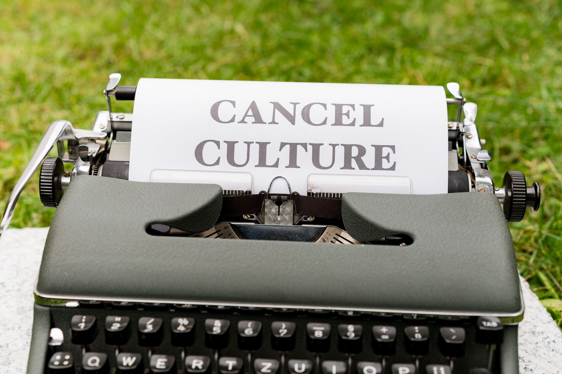 Set Retreat Cancellation Deposits That Protect Your Revenue