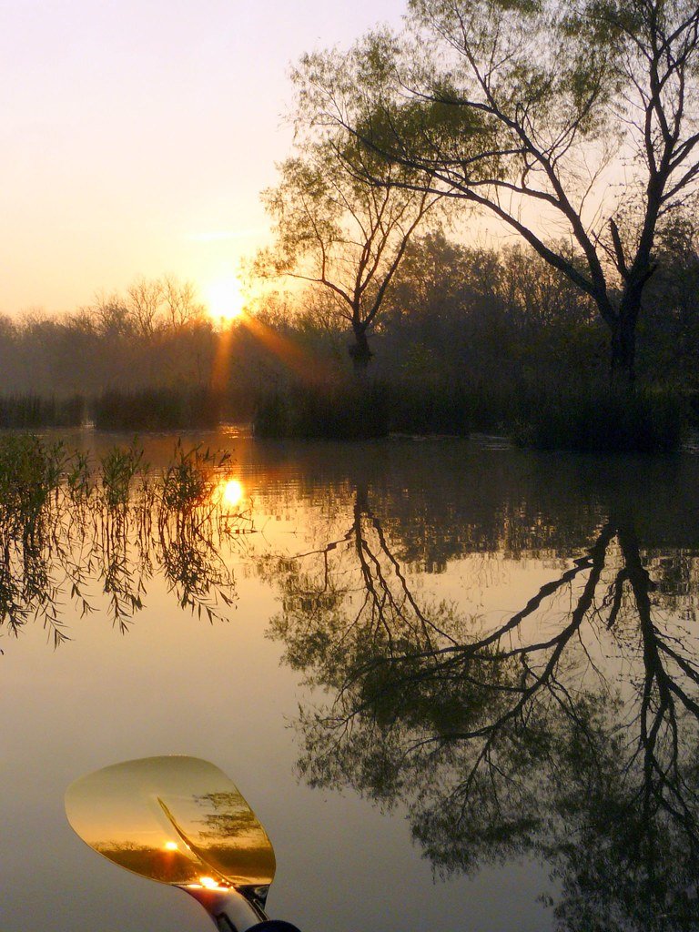 Weekend Water Retreat — Late Autumn